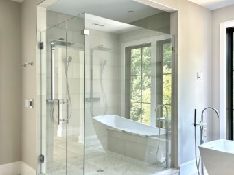 Frameless Door-Panel-Return with Low Iron Glass