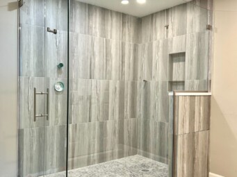 Shower Door with 90 Degree Panel