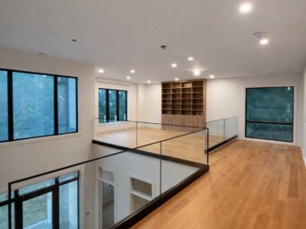 TaperLoc Glass Railing